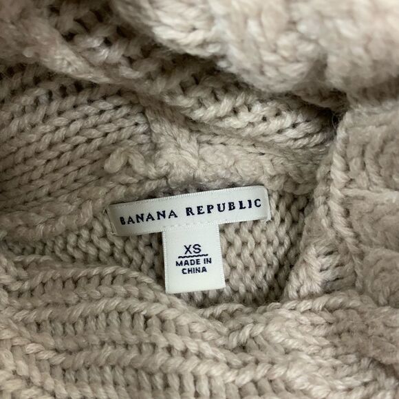 BANANA REPUBLIC wool blend cable knit turtleneck sweater - Picture 3 of 4